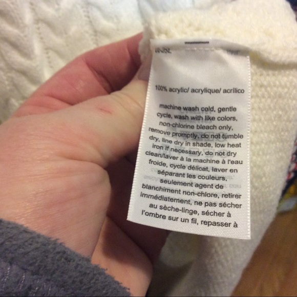 Woman’s Tommy Hilfiger Varsity Cable Sweater - Picture 8 of 8